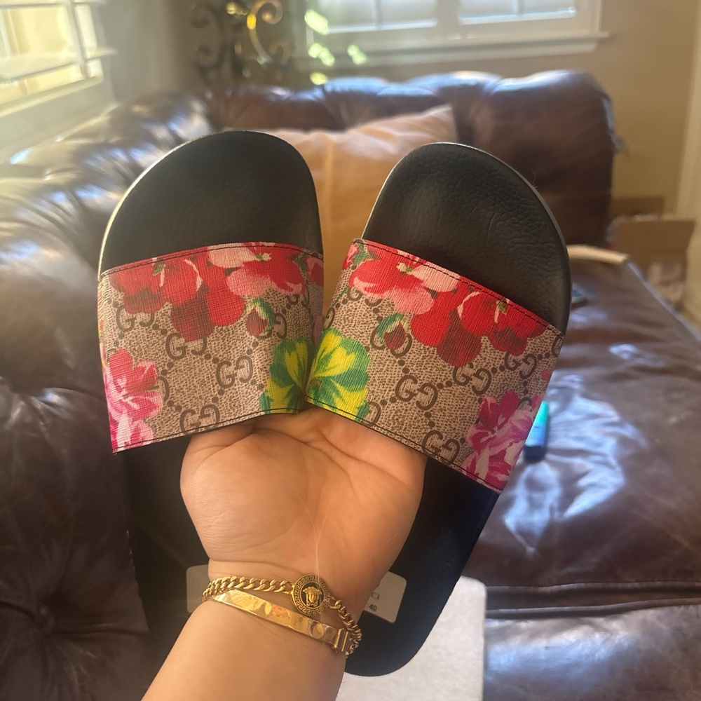 Gucci Floral Slide Sandals - Red and Green